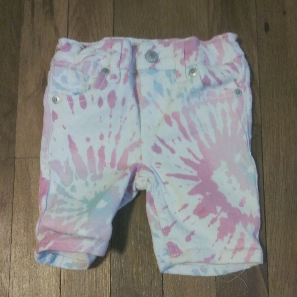 Girls Levi's shorts